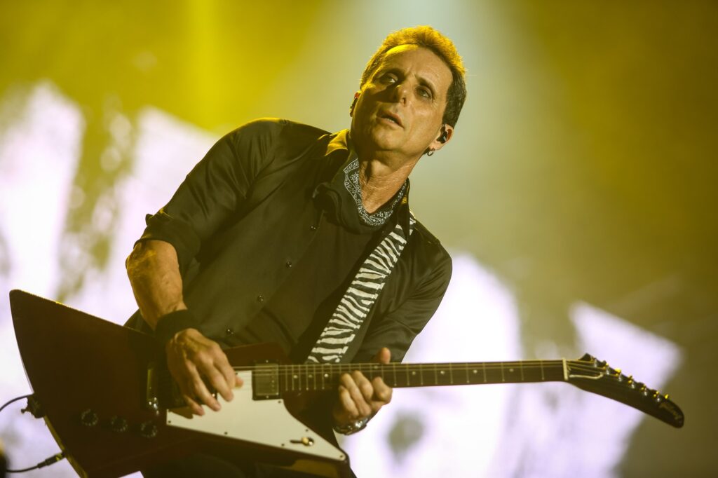 Tony Bellotto, guitarrista dos Titãs, diz ter câncer no pâncreas e passará por cirurgia