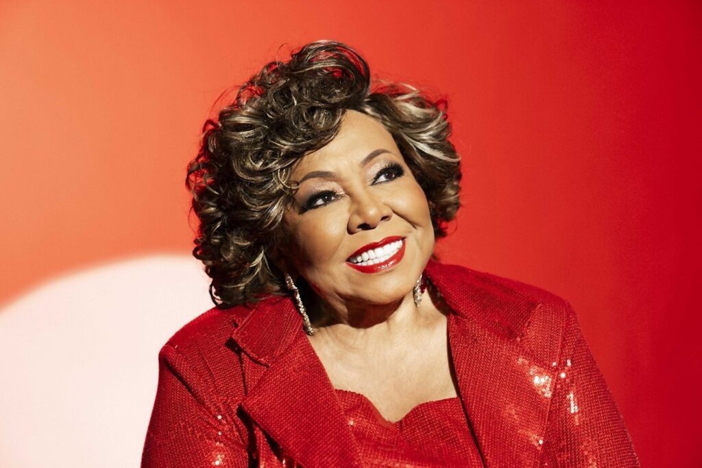 Alcione regrava Arlindo Cruz e canta samba inéditos de Zeca Pagodinho e Inácio Rios no álbum que lança em maio