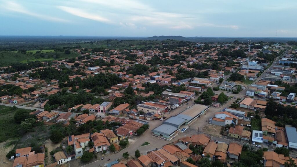 Acidente entre dois carros deixa quatro pessoas mortas e oito feridos em Buriti do Tocantins