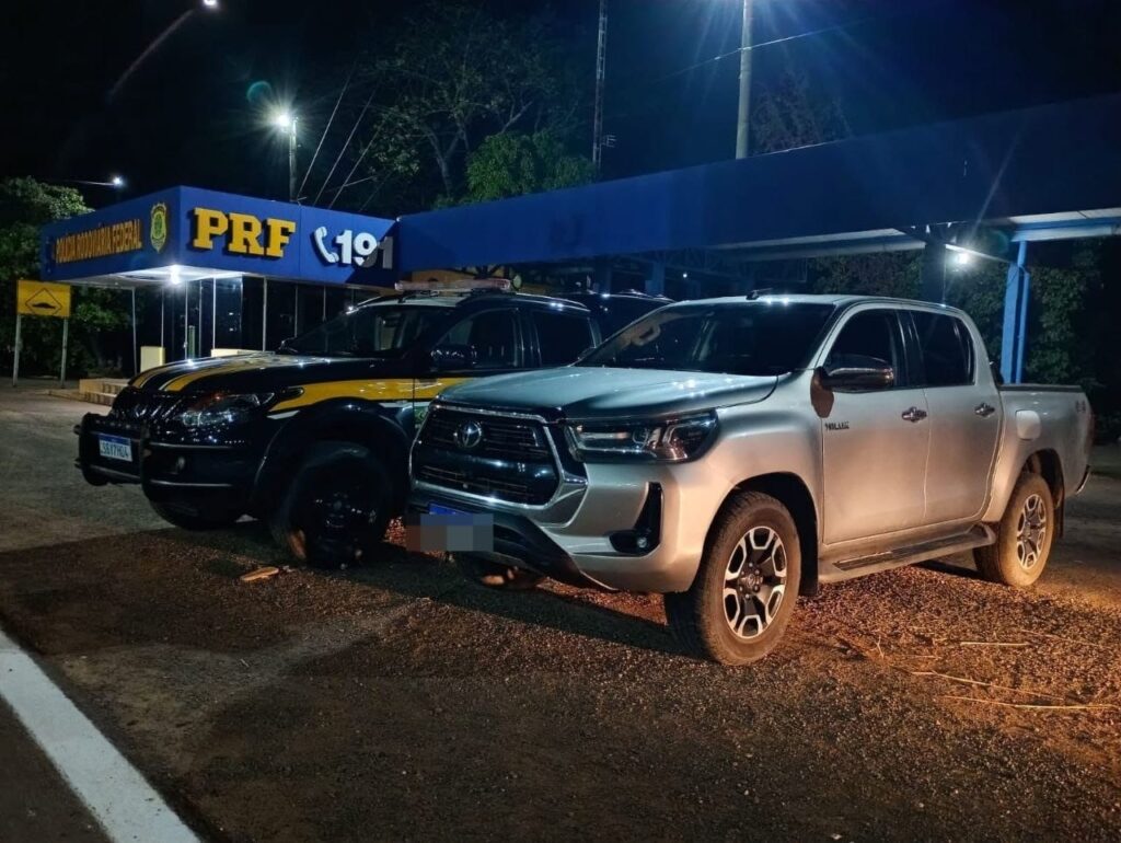 Dono de caminhonete furtada que recebeu ligação da PRF, recupera veículo em delegacia: ‘Muito prazeroso’