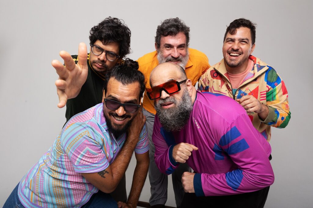 Mombojó projeta para abril álbum com repertório inédito e o mesmo produtor musical do disco de estreia de 2004
