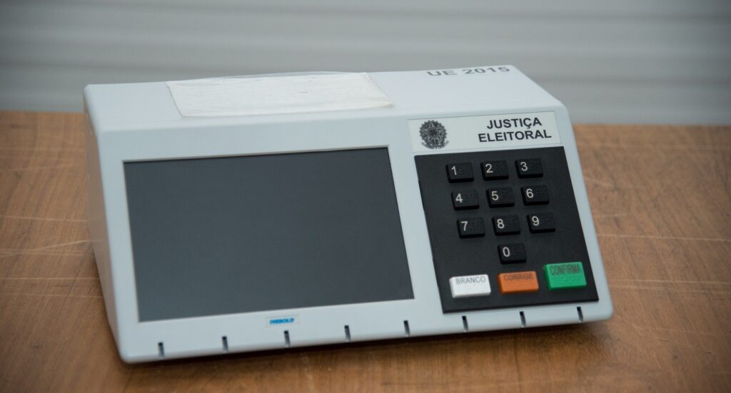 Eleitores com deficiência vão ter transporte gratuito para votar em Palmas nas Eleições 2026