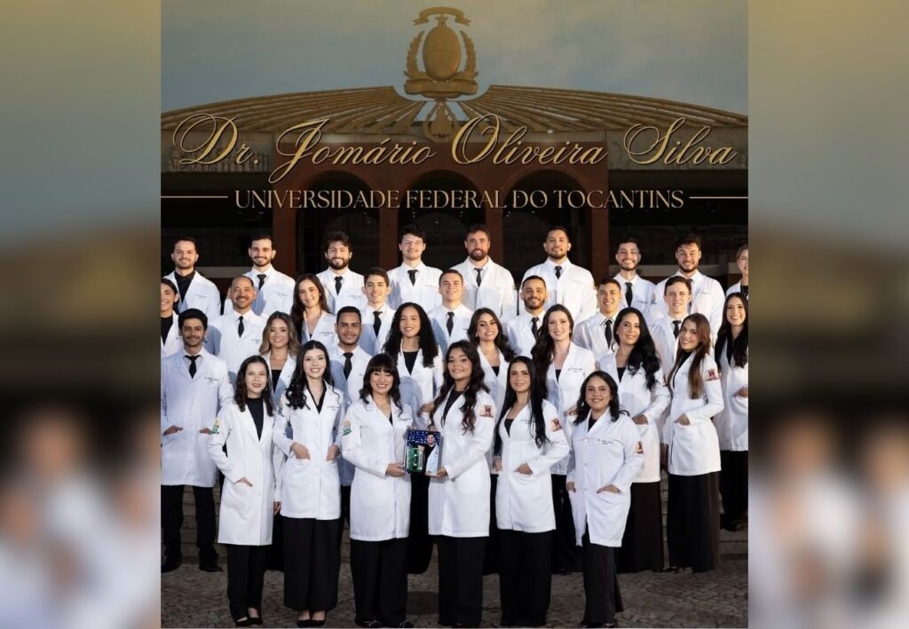 Turma de medicina homenageia estudante que morreu em acidente no TO: ‘Sonhou esse sonho com a gente’