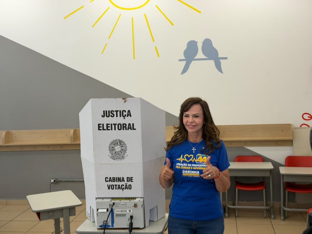 Professora Dorinha (União) vota em Palmas